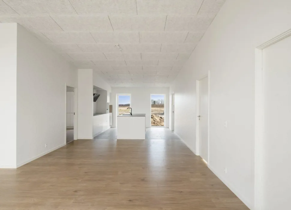 Fantastisk og nyopført rækkehus i et plan med have  6